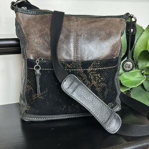 The Sak Genuine Leather Crossbody Shoulder Bag Purse Boho Black & Brown Suede